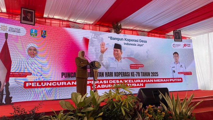 Gubernur Khofifah Indar Parawansa