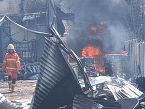 Gudang Karet di Lubuklinggau Terbakar, Diduga Akibat Genset Meledak