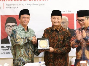 HNW Ajak Generasi Muda Teladani Pendiri Bangsa demi Indonesia Emas 2045