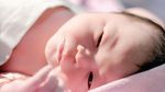 Senyum Bahagia Danang Dampingi Hemas Nura Melahirkan Anak Perempuan