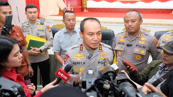 Kapolda Riau Irjen Herry Heryawan menaruh perhatian serius kepada Kabupaten Kuansing menjelang Pacu Jalur, Selasa (22/7/2025).