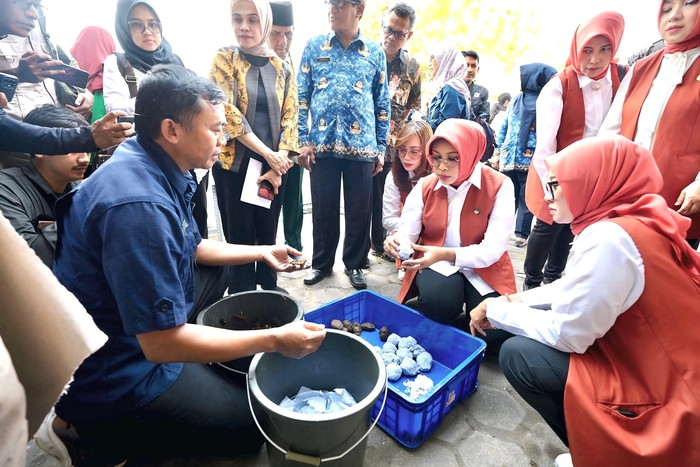 Kemensos Berdayakan 100 Penerima Bansos Jadi Pengrajin di Yogyakarta