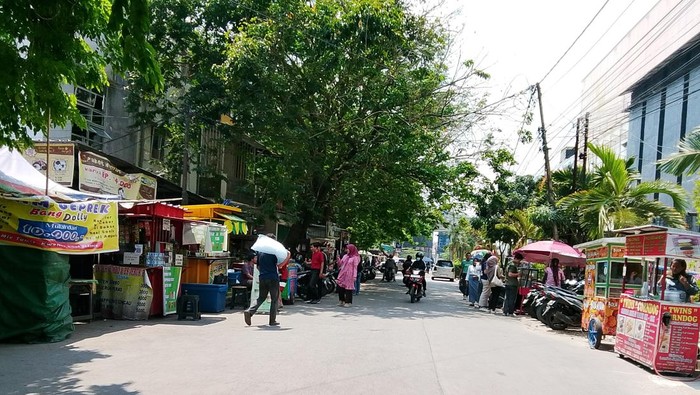 Kondisi terkini Jalan Pimpong Palembang usai ditertibkan Satpol PP Palembang.