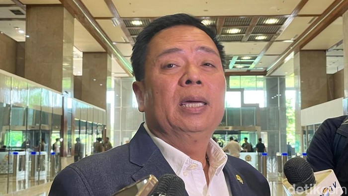 Ketua Komisi V DPR RI Lasarus di Kompleks Parlemen, Senayan, Jakarta, Selasa (22/7/2025).