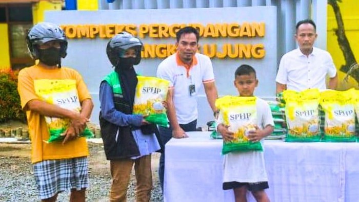 Launching Gerakan Pangan Murah Beras SPHP oleh Perum Bulog Tarakan. Foto: Dokumentasi BULOG Tarakan
