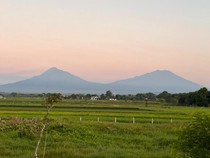 Tol Prambanan Klaten, Bonus Pemandangan Indah Merapi-Merbabu
