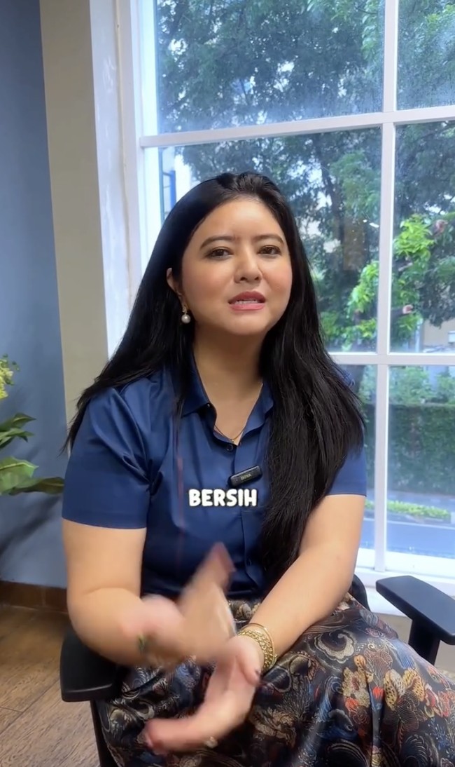 Tak hanya sebagai ruang penyembuhan, Laras Diri Nusantara juga membawa misi sosial. Seluruh hasil penjualan tiket dialokasikan untuk program pendampingan anak muda yang kesulitan mendapat pekerjaan, sebuah kolaborasi bersama Talenesia—platform pengembangan karier yang dipimpin oleh Aldo Massali. (Foto: Instagram/@qorysandioriva)