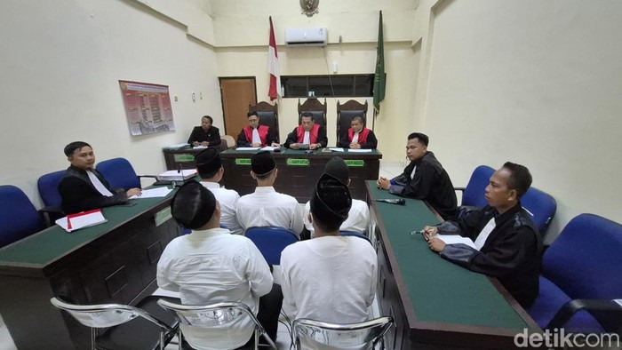 Sidang terdakwa pengeroyok preman Samson di Sukabumi