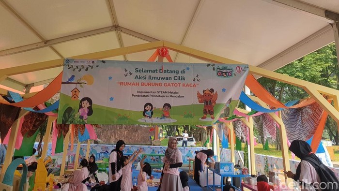 Peringatan Hari Anak Nasional 2025 di Festival Anak Indonesia Hebat. Peringatan Hari Anak Nasional 2025 di Festival Anak Indonesia Hebat.
