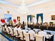 Video: Kok Gibran Gak Duduk Sebelah Prabowo Saat Sidang Kabinet?