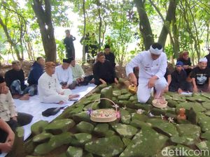Ungkapan Syukur Warga Bangbayang Ciamis Lewat Hajat Lembur Kuring