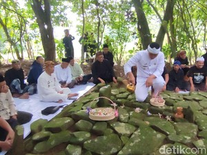 Ungkapan Syukur Warga Bangbayang Ciamis Lewat Hajat Lembur Kuring