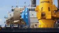 Insiden terjadi saat Starship menjalani tes statis di fasilitas Starbase, Texas, dan mengalami ledakan akibat kegagalan tangki penyimpanan nitrogen, tanpa menimbulkan korban luka. (REUTERS/Abraham Pineda)