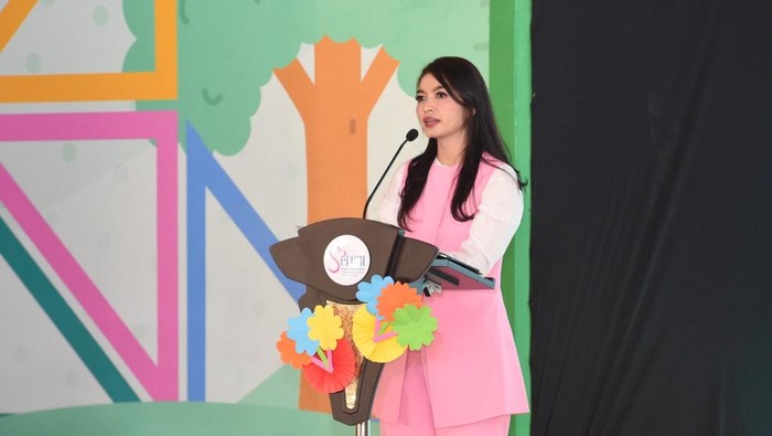 Selvin Ananda Gibran Rakabuming soroti pentingnya permainan tradisional di Hari Anak Nasional 2025.