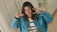 Pemilk akun Instagram @azella.alhamid itu lahir pada tahun 2000. Foto: dok. Instagram Azella Alhamid