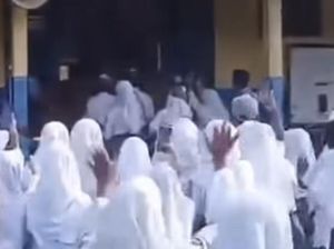 Tuntutan Siswa SMAN 2 Wakatobi di Balik Aksi Mogok Belajar-Demo Kepsek