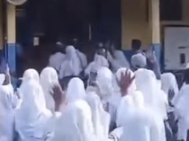 Siswa SMAN 2 Wakatobi Bolos 2 Hari Usai Demo Kepsek Terkait Dugaan Korupsi