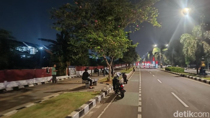 Video viral diduga sejumlah pasangan sedang berbuat asusila di kawasan Pakansari, Bogor, Jawa Barat, ternyata merupakan settingan. Begini situasi di Pakansari. (Rizky AM/detikcom)