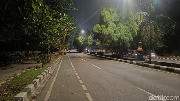 Video viral diduga sejumlah pasangan sedang berbuat asusila di kawasan Pakansari, Bogor, Jawa Barat, ternyata merupakan settingan. Begini situasi di Pakansari. (Rizky AM/detikcom)