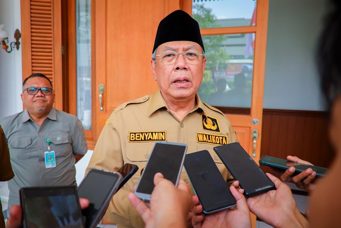 Wali Kota Tangerang Selatan, Benyamin Davnie