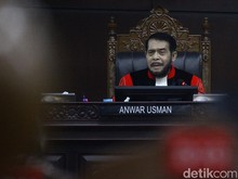 Anwar Usman Pamit dari MK: Ini Sidang Terakhir, Saya Mohon Maaf
