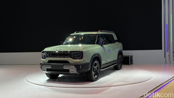 BAIC BJ30 Hybrid meluncur di Indonesia pada ajang GIIAS 2025