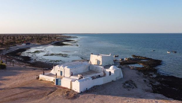 Bangunan peninggalan zaman dahulu yang mulai terancam di Pulau Djerba, Tunisia