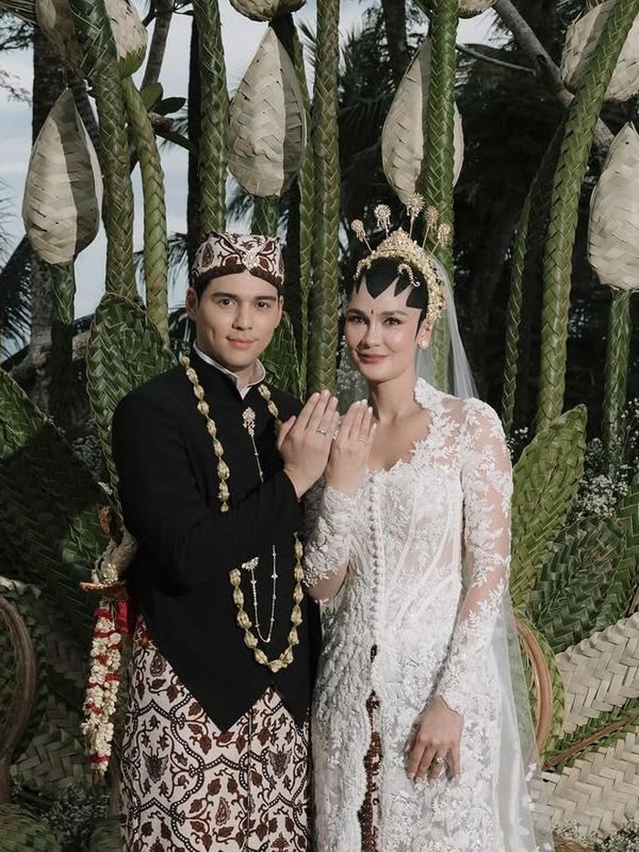 Berhasil Wujudkan Wedding Dream, Luna Maya Ternyata Sempat Minta Maaf pada MUA Gara-gara Makeup Tuai Kritikan