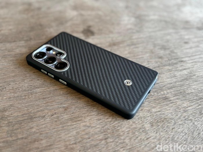 Casing Galaxy S25 Ultra Spigen Enzo Aramid
