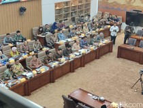 Bos Danantara Ungkap Rencana 2025: Restrukturisasi Bisnis BUMN Maskapai-Asuransi