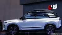 Harga Jaecoo J7 SHS adalah Rp 499,9 juta. Harga tersebut tentu menarik, sebab beririsan dengan Chery Tiggo 8 PHEV yang notabene masih saudara dengan Jaecoo.
