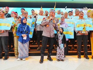 Om Kapolri dan Dongeng Polisi Sahabat Anak dari Hafiza yang Memukau