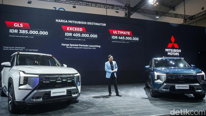 Harga Resmi Diumumkan, Mitsubishi Destinator Dijual Mulai Rp 385 Juta Harga resmi Mitsubishi Destinator akhirnya diumumkan ajang Gaikindo Indonesia International Auto Show (GIIAS) 2025, Rabu (23/7/2025). SUV keluarga premium itu dilepas dengan banderol harga mulai dari Rp 385 juta.