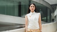 7 Inspirasi Padu Padan Kebaya Modern untuk Dipakai Sehari-hari