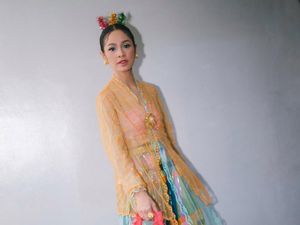 Video: Adu Gaya Artis di Fashion Show Monica Ivena, Siapa Paling Stylish?