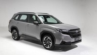 Subaru Forester terbaru meluncur di Gaikindo Indonesia International Auto Show (GIIAS) 2025 yang berlokasi di ICE BSD City, Tangerang.