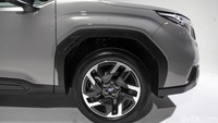 Pabrikan membekalinya dengan mesin Horizontally Opposed (boxer) 2.498 cc bersilinder empat dengan transmisi Lineartronic AWD. Pembekalan tersebut membuat kendaraan mampu menghasilkan tenaga 185 PS dan torsi 247 Nm.