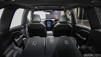 Subaru Forester generasi keenam dibanderol Rp 695 jutaan, on the road Jakarta. Namun, nominal tersebut hanya berlangsung selama GIIAS 2025. Setelah itu, harganya naik menjadi Rp 735 jutaan.