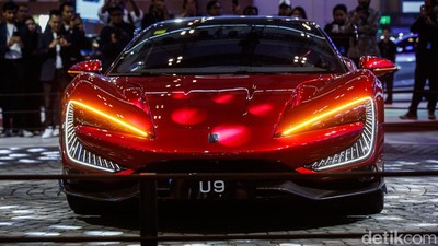 Kaget, Mobil YangWang U9 Bisa Joget di GIIAS 2025