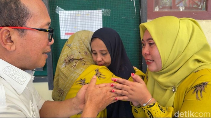 Guru MTs Al-Raudhatul Islamiyah Kubu Raya dan orang tua murid sepakat damai.