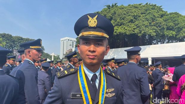 Letnan Dua (Letda) Axel Fahreza Aditama