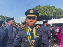 Bangganya Letda Axel Peraih Adhi Makayasa Antar Ortu Foto Bareng Presiden
