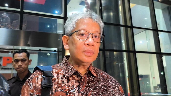 Mantan Dirut BJB, Yuddy Renaldi diperiksa KPK, Rabu (23/7/2025)