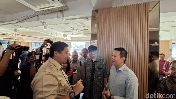 Meikarta disebut-sebut proyek mangkrak karena tak kunjung kelar hingga bertahun-tahun. Mendengar hal tersebut, Bos Lippo Group James Riady membantah jika Meikarta adalah proyek mangkrak. Begini potret terkininya, Rabu (23/7/2025).