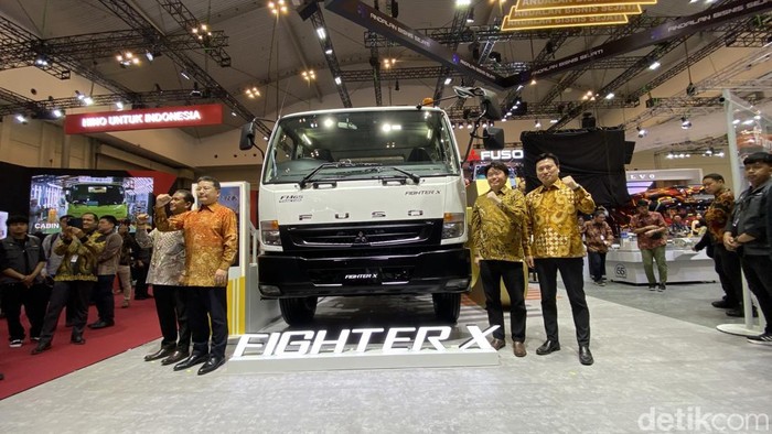 Mitsubishi Fuso di GIIAS 2025