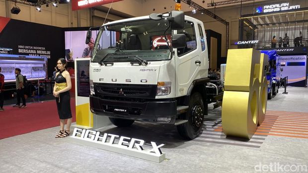 Mitsubishi Fuso di GIIAS 2025