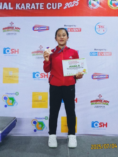 Ni Kadek Ayu Sintia Dewi meraih perunggu pada gelaran 4th Shureido International Karate Cup 2025. (dok Ni Kadek Ayu Sintia Dewi)