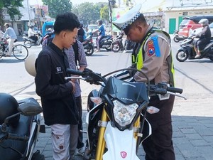 Hari ke-8 Ops Patuh Semeru: Polresta Malang Kota Fokus Edukasi