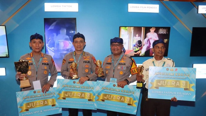 Peraih Penghargaan dari Awarding Day Divhumas Polri 2025