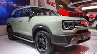 Dari segi tampilan, BAIC BJ30 Hybrid tampil dengan garis desain tegas dan proporsi mengotak yang khas SUV.